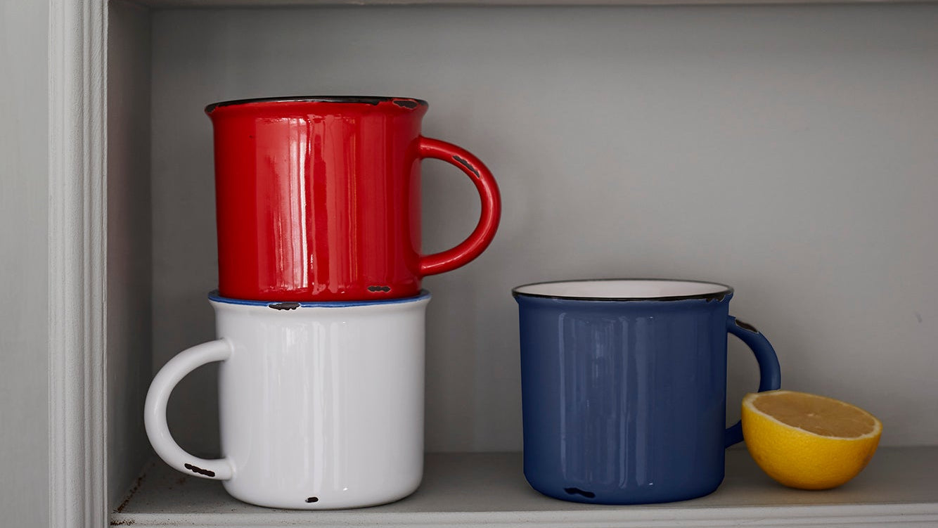 Tinware Mug in Red - Set of 4