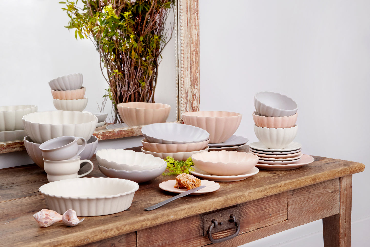 Lafayette Round Pearl White Stoneware Serving Bowl