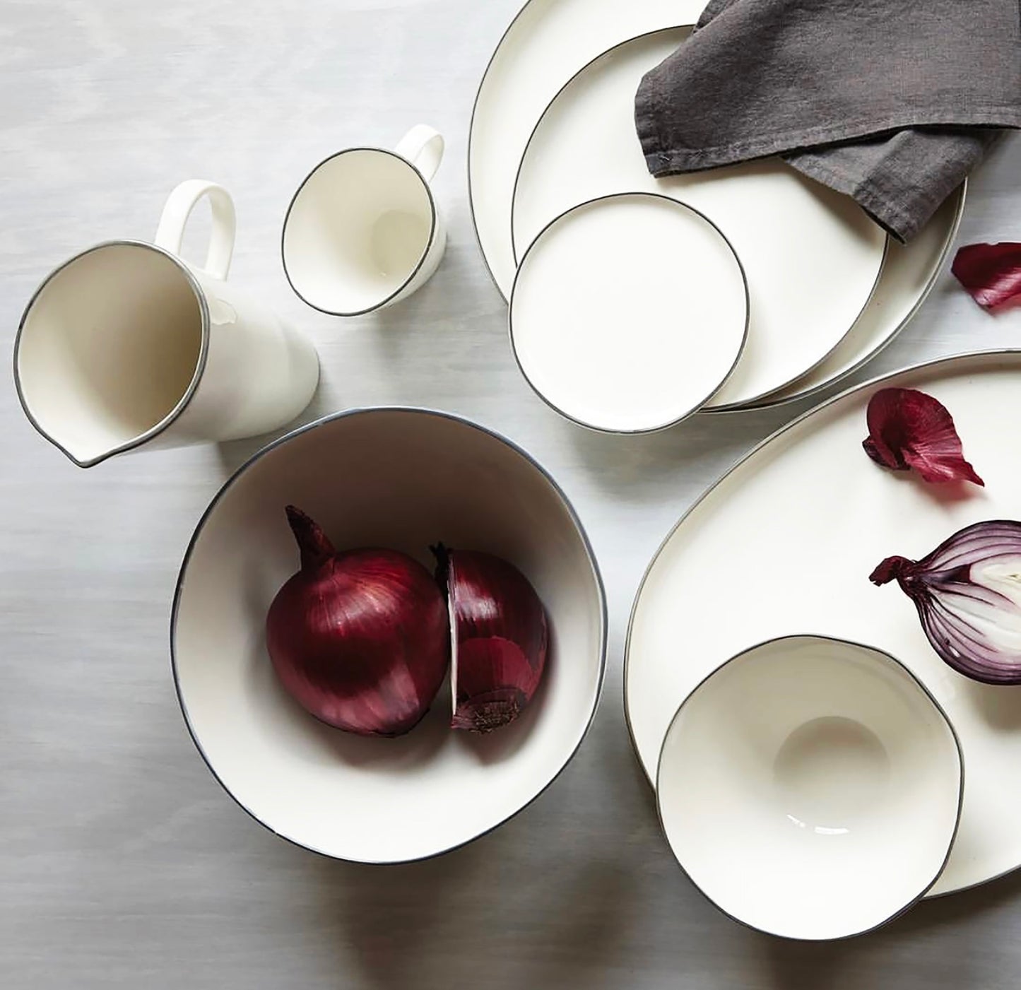 Abbesses Grey Rim Porcelain Serving Bowl, Set of 2