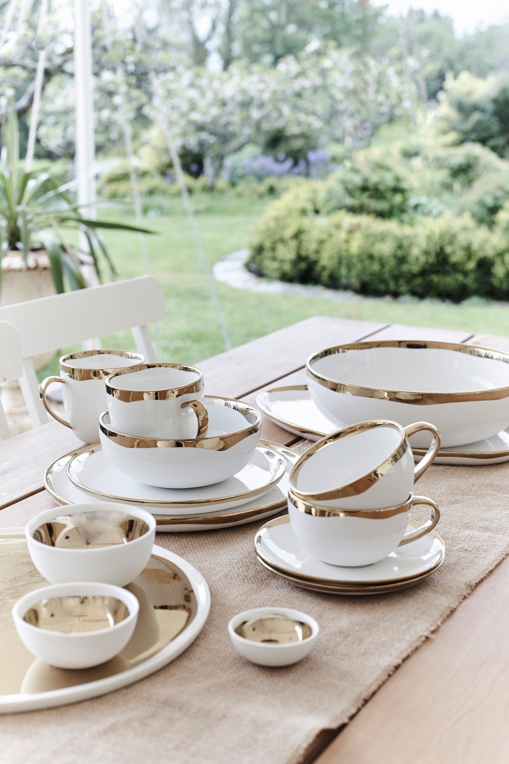 Dauville Gold Metallic Porcelain 20 Piece Dinnerware Set, Service For 4 Canvas Home Dauville, Dauville Cereal Bowl, Dauville Collection, Dauville Dinner Plate, Dauville Dinnerware Set, Dauville Gold, Dauville Gold Cereal Bowl, Dauville Gold Cup & Saucer, Dauville Gold Dinner Plate, Dauville Gold Dinnerware Set, Dauville Gold Metallic, Dauville Gold Metallic Porcelain Cereal Bowl, Dauville Gold Metallic Porcelain Dinner Plate, Dauville Gold Salad Plate, Dauville Porcelain Cereal Bowl, Dauville Po