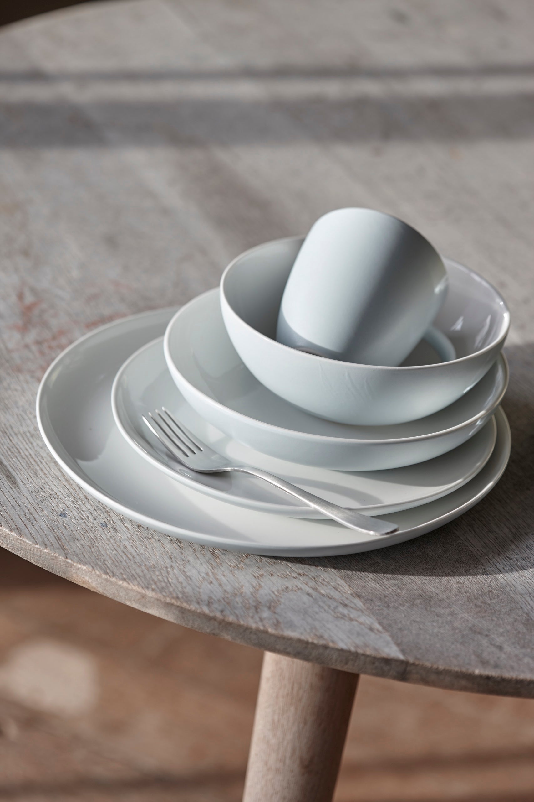 Procida 16-piece place setting - Blue Canvas Home Procida
